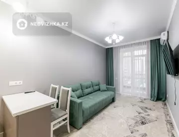 2-комнатная квартира, этаж 4 из 12, 43 м²