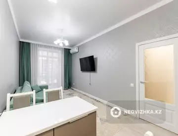 2-комнатная квартира, этаж 4 из 12, 43 м²