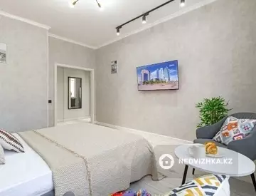 1-комнатная квартира, этаж 2 из 12, 44 м²