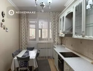 3-комнатная квартира, этаж 4 из 9, 122 м²