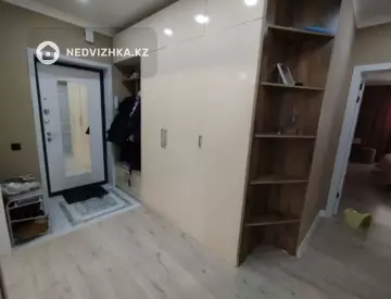 2-комнатная квартира, этаж 7 из 13, 77 м²