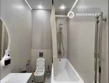 2-комнатная квартира, этаж 4 из 17, 63 м²