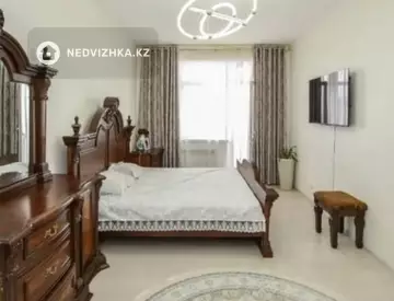 3-комнатная квартира, этаж 13 из 17, 111 м²