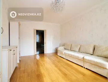 2-комнатная квартира, этаж 8 из 16, 65 м²