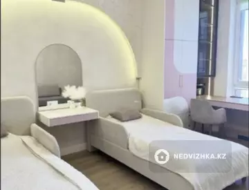 3-комнатная квартира, этаж 18 из 18, 111 м²