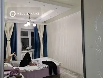 3-комнатная квартира, этаж 4 из 9, 95 м²