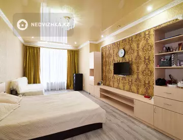 1-комнатная квартира, этаж 8 из 18, 45 м²