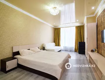 1-комнатная квартира, этаж 8 из 18, 45 м²