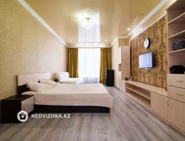 1-комнатная квартира, этаж 8 из 18, 45 м²
