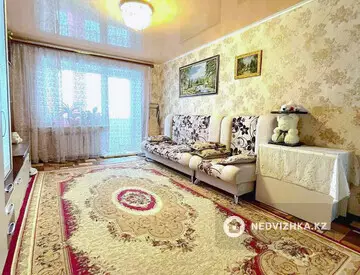 2-комнатная квартира, этаж 3 из 5, 52 м²