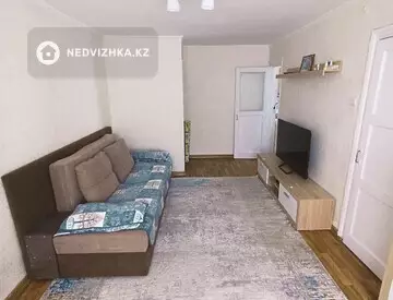 2-комнатная квартира, этаж 3 из 3, 40 м²