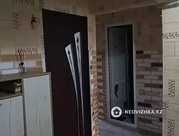 4-комнатная квартира, этаж 5 из 5, 90 м²