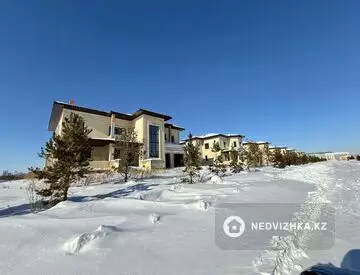 5-комнатный дом, 10 соток, 324 м²