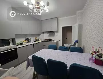 4-комнатная квартира, этаж 1 из 12, 109 м²