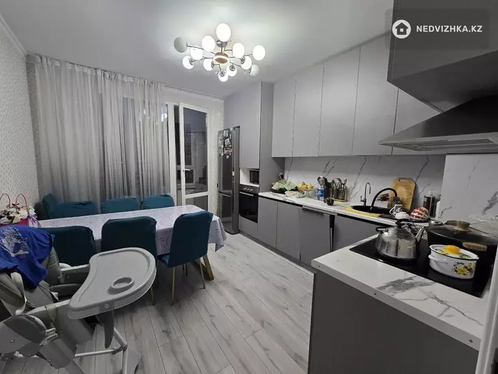 108.7 м², 4-комнатная квартира, этаж 1 из 12, 109 м², изображение - 1