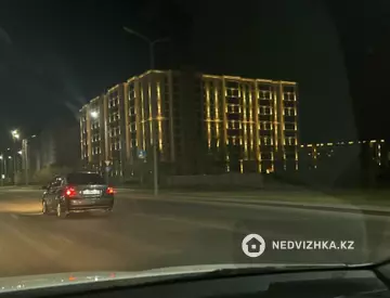 1-комнатная квартира, этаж 10 из 12, 38 м²