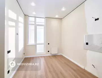 1-комнатная квартира, этаж 4 из 16, 39 м²