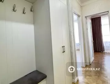 1-комнатная квартира, этаж 10 из 10, 38 м²