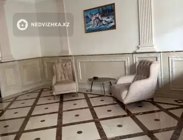 3-комнатная квартира, этаж 5 из 7, 152 м²