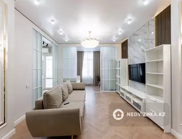 2-комнатная квартира, этаж 5 из 10, 77 м²