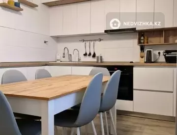 3-комнатная квартира, этаж 13 из 21, 81 м²