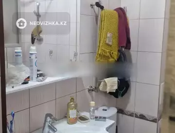 2-комнатная квартира, этаж 10 из 10, 50 м²