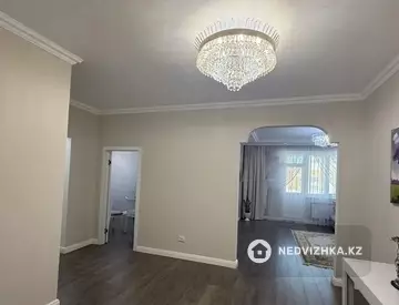 3-комнатная квартира, этаж 8 из 13, 120 м²