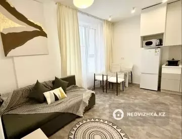 1-комнатная квартира, этаж 14 из 17, 31 м²