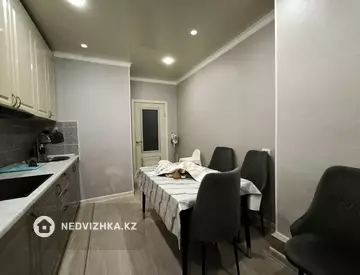 2-комнатная квартира, этаж 9 из 9, 56 м²