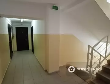 2-комнатная квартира, этаж 4 из 5, 35 м²