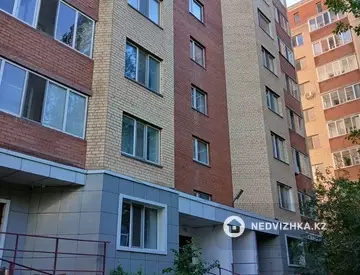 1-комнатная квартира, этаж 10 из 10, 47 м²