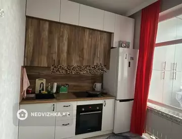 2-комнатная квартира, этаж 3 из 12, 60 м²