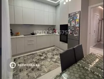 3-комнатная квартира, этаж 13 из 15, 90 м²