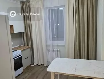 1-комнатная квартира, этаж 3 из 12, 43 м², На длительный срок