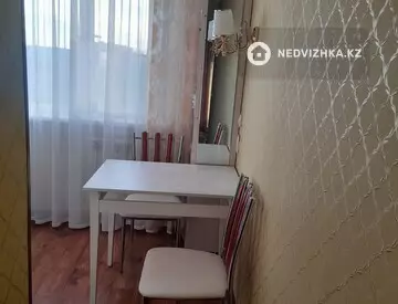 3-комнатная квартира, этаж 4 из 5, 56 м²