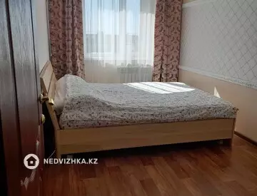 3-комнатная квартира, этаж 4 из 5, 56 м²