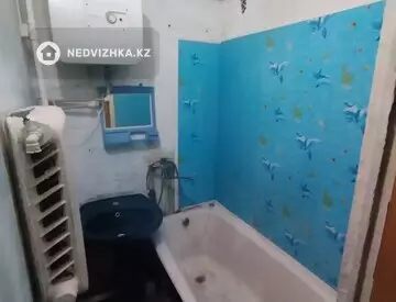 2-комнатная квартира, этаж 1 из 5, 38 м², на длительный срок