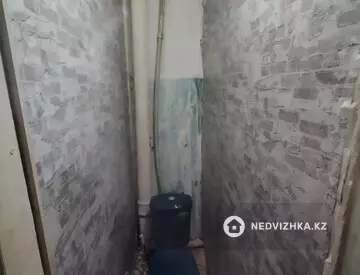 2-комнатная квартира, этаж 1 из 5, 38 м², на длительный срок