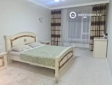 2-комнатная квартира, этаж 11 из 12, 49 м², На длительный срок