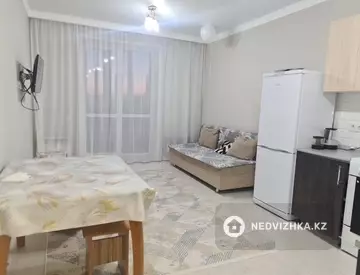 2-комнатная квартира, этаж 11 из 12, 49 м², На длительный срок