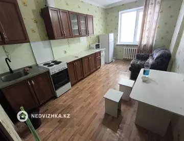 2-комнатная квартира, этаж 5 из 18, 58 м², на длительный срок