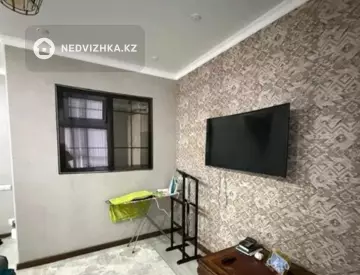 1-комнатная квартира, этаж 10 из 10, 37 м²