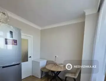 1-комнатная квартира, этаж 9 из 13, 41 м²