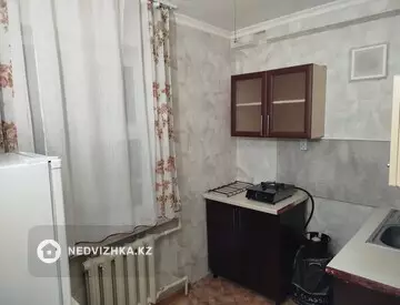 1-комнатная квартира, этаж 1 из 5, 30 м², на длительный срок