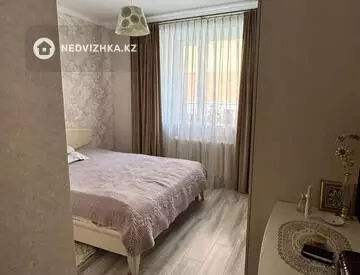 4-комнатная квартира, этаж 3 из 14, 130 м²