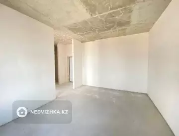 1-комнатная квартира, этаж 9 из 17, 40 м²