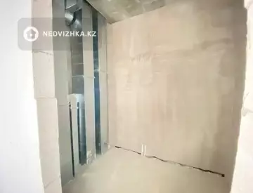1-комнатная квартира, этаж 9 из 17, 40 м²