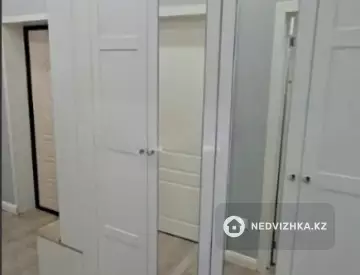 2-комнатная квартира, этаж 2 из 10, 63 м²