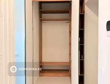 2-комнатная квартира, этаж 3 из 9, 43 м²