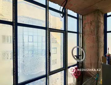 3-комнатная квартира, этаж 23 из 24, 78 м²